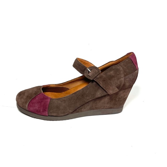 gentle souls Shoes - Gentle Souls Women’s Platform Mary Jane Wedge Shoes Brown/Red Suede Size 10M
